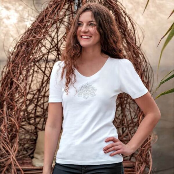 SALG 50%: Yoga topp «Lotus» med rynkede ermer